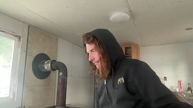 Snapshot of redone8in chatting on 02.16.25 redone8in online show from 02.16.25