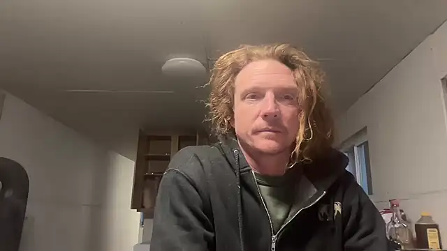 Snapshot of redone8in chatting on 02.19.25 redone8in online show from 02.19.25