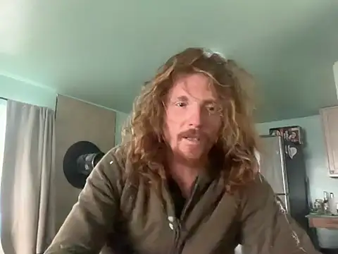 Snapshot of redone8in chatting on 09.26.25 redone8in online show from 09.26.25