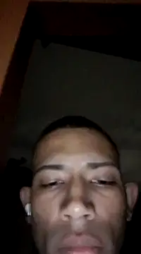 Snapshot of Mineirinho043 chatting on 02.12.25 Mineirinho043 online show from 02.12.25