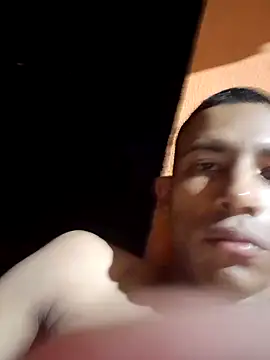 Snapshot of Mineirinho043 chatting on 02.17.25 Mineirinho043 online show from 02.17.25