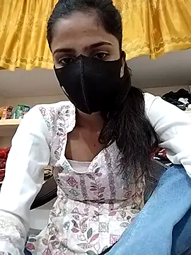 Snapshot of fuungirl38 chatting on 03.19.25 fuungirl38 online show from 03.19.25