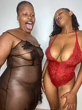 Cuddle Bear online show from 02.12.25