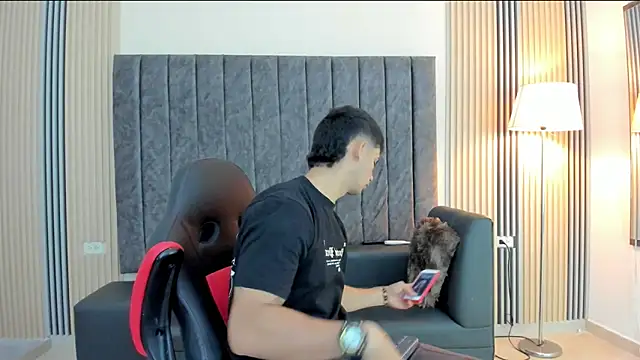 Snapshot of ANDRES_STUD chatting on 09.15.25 ANDRES STUD online show from 09.15.25