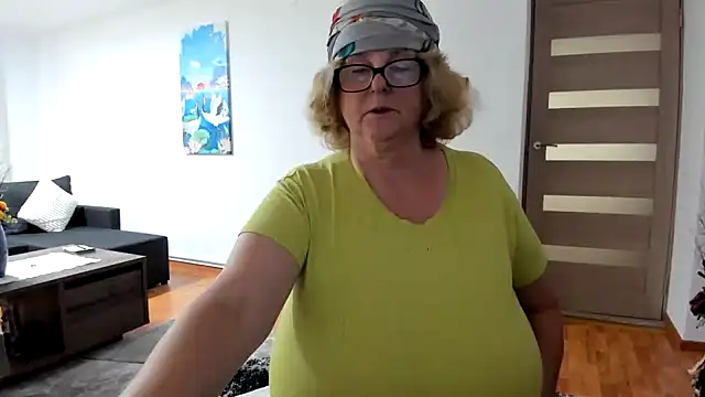 Snapshot of NoraJohnson6 chatting on 09.11.25 NoraJohnson6 online show from 09.11.25