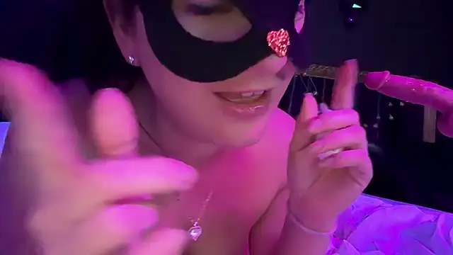 Snapshot of Loveblackzilla chatting on 02.20.25 Loveblackzilla online show from 02.20.25