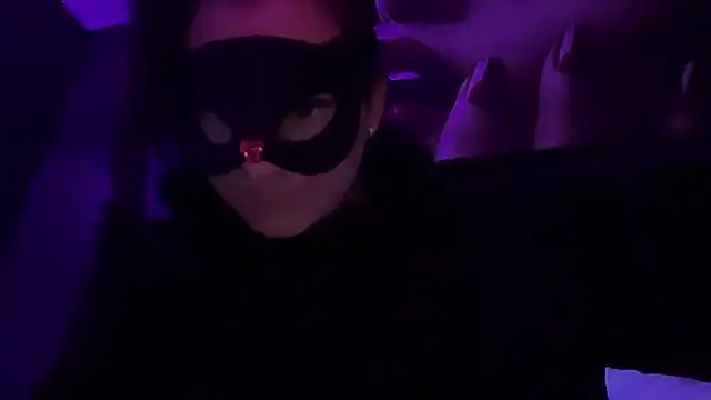 Snapshot of Loveblackzilla chatting on 02.28.25 Loveblackzilla online show from 02.28.25