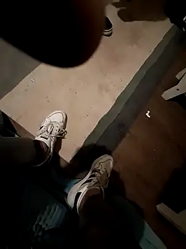 Snapshot of ANYTHINGGOS86 chatting on 10.30.25 ANYTHINGGOS86 online show from 10.30.25