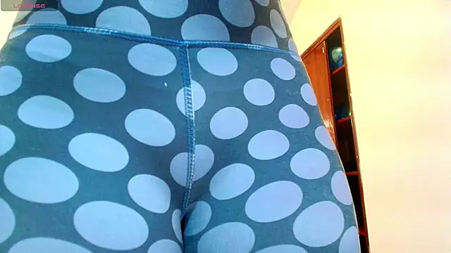 tylla  online show from 03.19.25