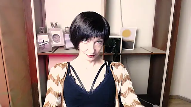  AngeliaFlow  online show from 11.26.25