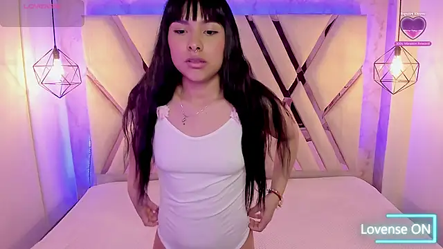 Vera Best  online show from 02.24.25