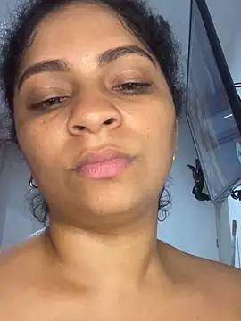 Snapshot of Tana_latin chatting on 02.25.25 Tana latin online show from 02.25.25