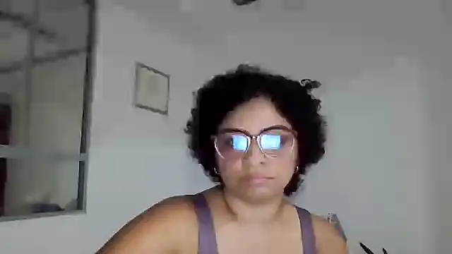 Snapshot of Tana_latin chatting on 09.24.25 Tana latin online show from 09.24.25