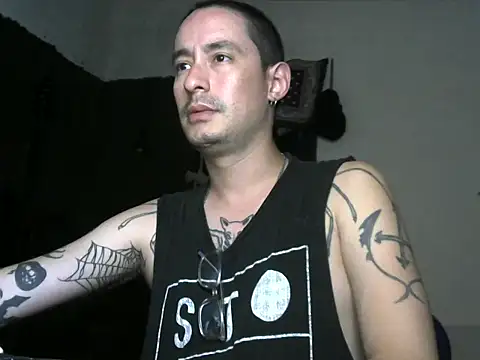 vampireathome online show from 09.18.25