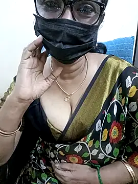 Snapshot of niiveditha chatting on 02.15.25 niiveditha online show from 02.15.25