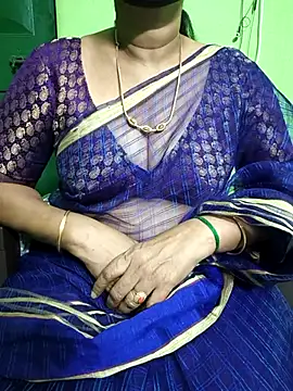 Snapshot of niiveditha chatting on 03.15.25 niiveditha online show from 03.15.25