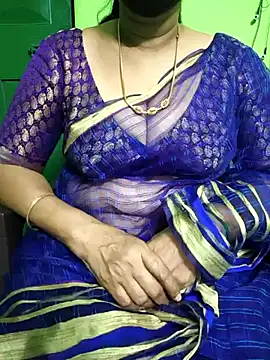Snapshot of niiveditha chatting on 03.15.25 niiveditha online show from 03.15.25