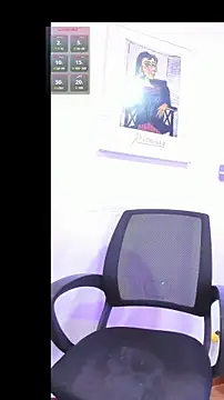 Snapshot of RachelsX chatting on 10.10.25 RachelsX online show from 10.10.25