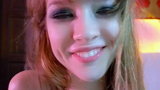 Snapshot of DemiDee chatting on 12.13.24 DemiDee online show from 12.13.24