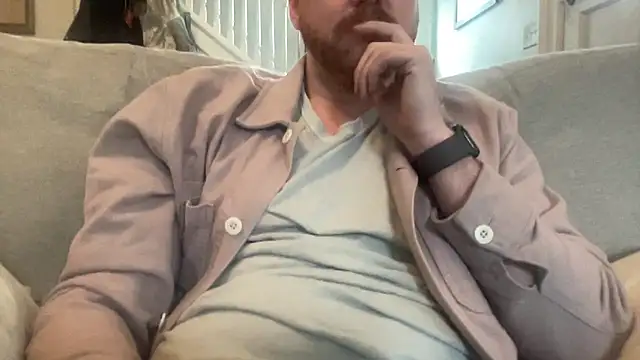 Snapshot of bottombearishguy chatting on 02.06.25 bottombearishguy online show from 02.06.25