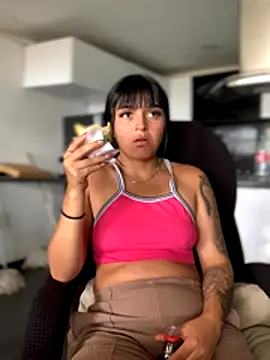 Dulce  Boyd online show from 10.28.25