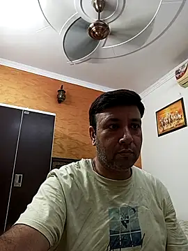 innocentboy1987 online show from 10.04.25