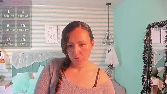 abby apple online show from 10.30.25