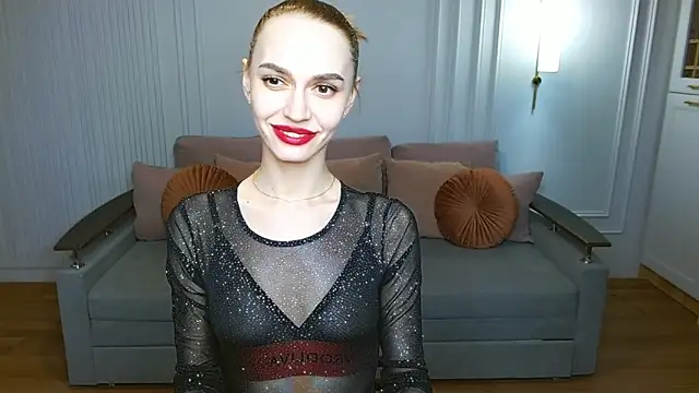Snapshot of Lady_Sunshine_ chatting on 02.07.25 Lady Sunshine online show from 02.07.25