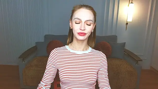 Snapshot of Lady_Sunshine_ chatting on 02.25.25 Lady Sunshine online show from 02.25.25