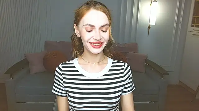 Snapshot of Lady_Sunshine_ chatting on 03.08.25 Lady Sunshine online show from 03.08.25