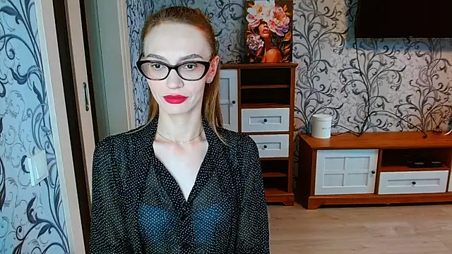 Snapshot of Lady_Sunshine_ chatting on 09.29.25 Lady Sunshine online show from 09.29.25