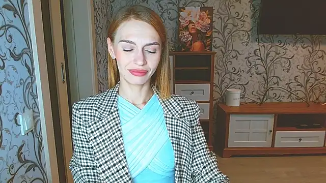Snapshot of Lady_Sunshine_ chatting on 09.30.25 Lady Sunshine online show from 09.30.25