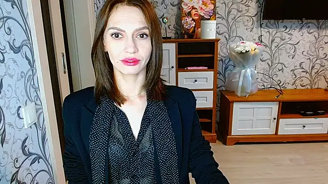 Snapshot of Lady_Sunshine_ chatting on 10.05.25 Lady Sunshine online show from 10.05.25