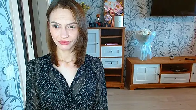 Snapshot of Lady_Sunshine_ chatting on 10.13.25 Lady Sunshine online show from 10.13.25