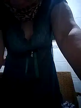 Snapshot of nouhaty chatting on 09.11.25 nouhaty online show from 09.11.25