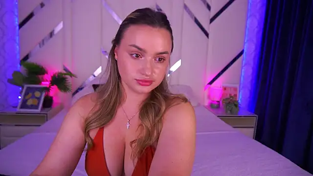 Snapshot of LindsieGreyy chatting on 10.02.25 LindsieGreyy online show from 10.02.25