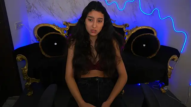 Snapshot of CharmMocco chatting on 03.16.25 CharmMocco online show from 03.16.25