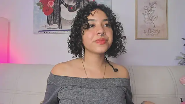 Snapshot of Dhalila_ chatting on 03.03.25 Dhalila online show from 03.03.25