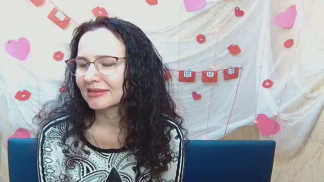 Miroslava Happi online show from 02.19.25