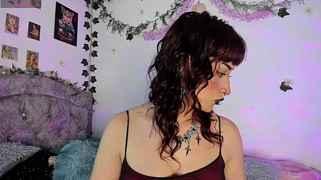 Snapshot of roxxystar_ chatting on 10.24.25 roxxystar online show from 10.24.25