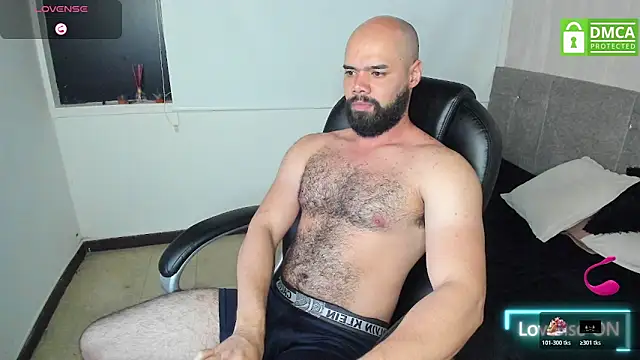 Luke Diaz7 online show from 11.05.25