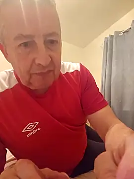 Snapshot of mann4u147 chatting on 03.22.25 mann4u147 online show from 03.22.25