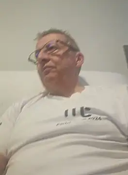 Snapshot of mann4u147 chatting on 09.29.25 mann4u147 online show from 09.29.25