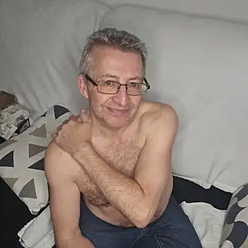 Snapshot of mann4u147 chatting on 10.14.25 mann4u147 online show from 10.14.25