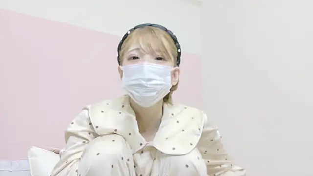Snapshot of -nyanko- chatting on 03.08.25 -nyanko- online show from 03.08.25