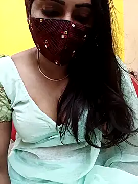 Snapshot of Thamarai28 chatting on 09.14.25 Thamarai28 online show from 09.14.25