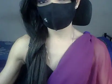 Snapshot of YourCDBitch chatting on 11.06.25 YourCDBitch online show from 11.06.25