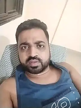 Snapshot of Vij717 chatting on 10.16.25 Vij717 online show from 10.16.25