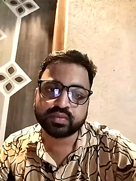 Snapshot of Vij717 chatting on 10.19.25 Vij717 online show from 10.19.25