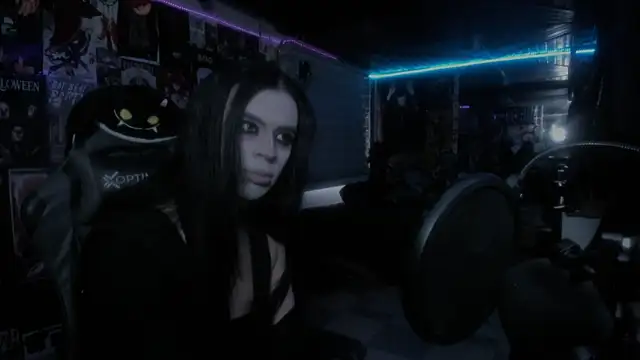 Snapshot of rotten_dreams chatting on 02.25.25 rotten dreams online show from 02.25.25